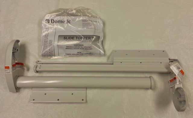Dometic 9800018.401B - Kit de support à 45 degrés pour auvents SlideTopper, blanc